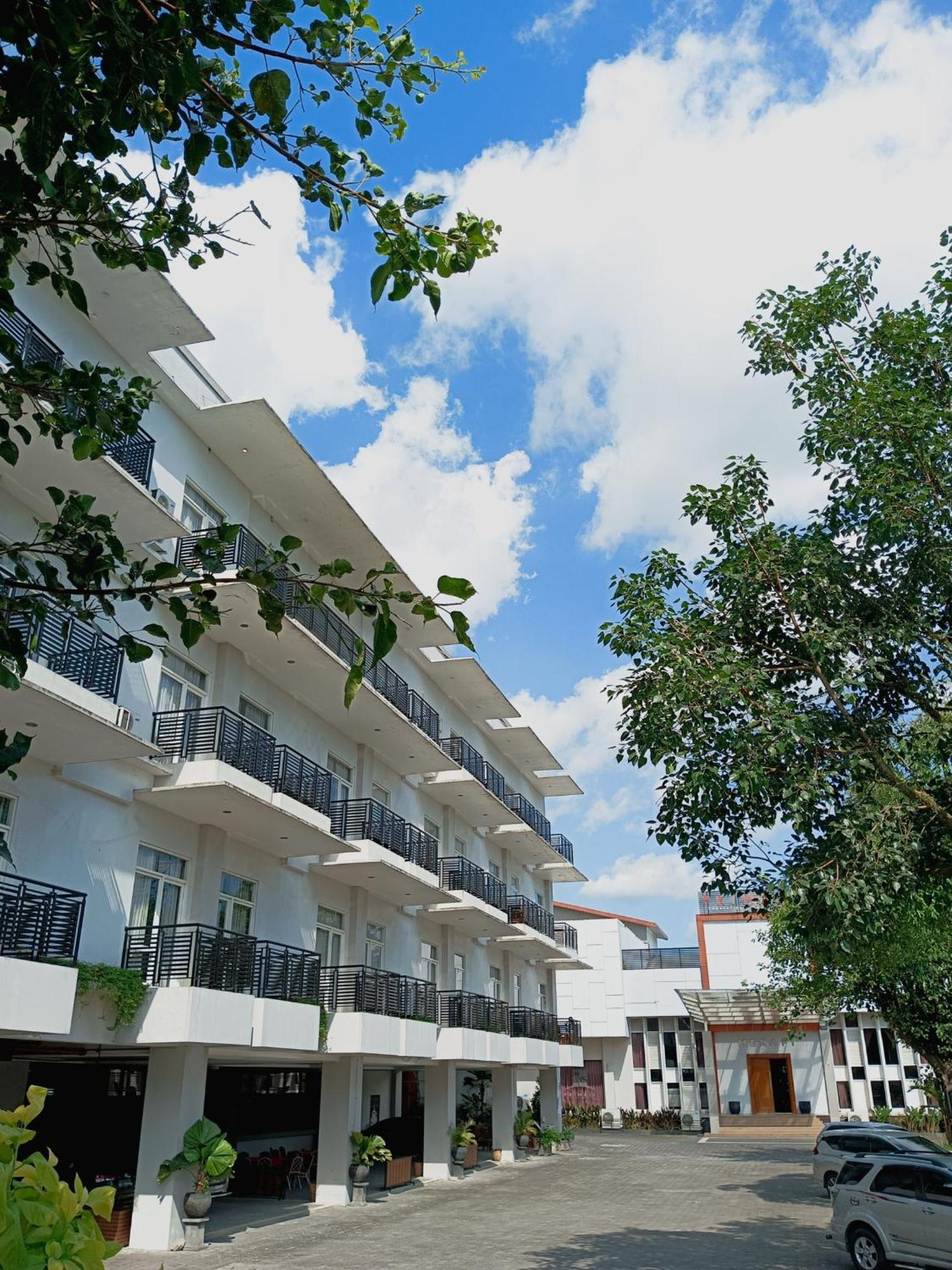 Prima SR Hotel y Convention Sleman  Exterior foto