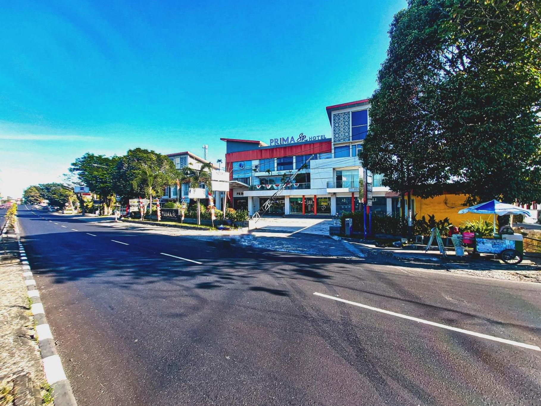 Prima SR Hotel y Convention Sleman  Exterior foto