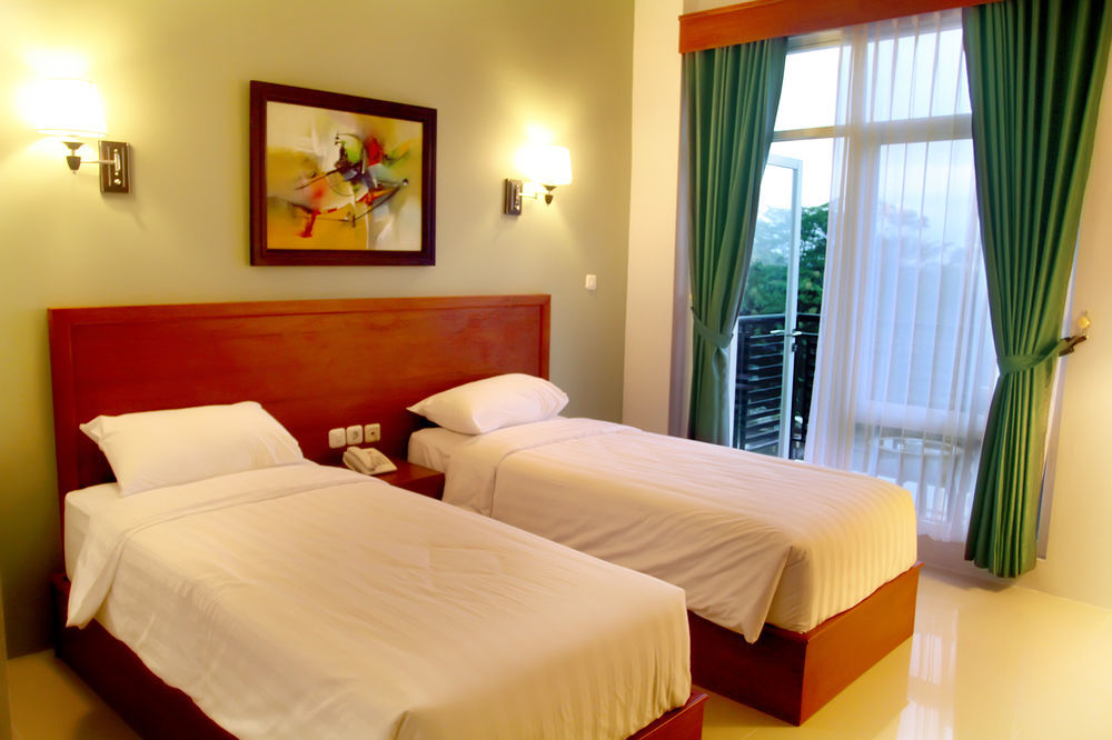 Prima SR Hotel y Convention Sleman  Exterior foto